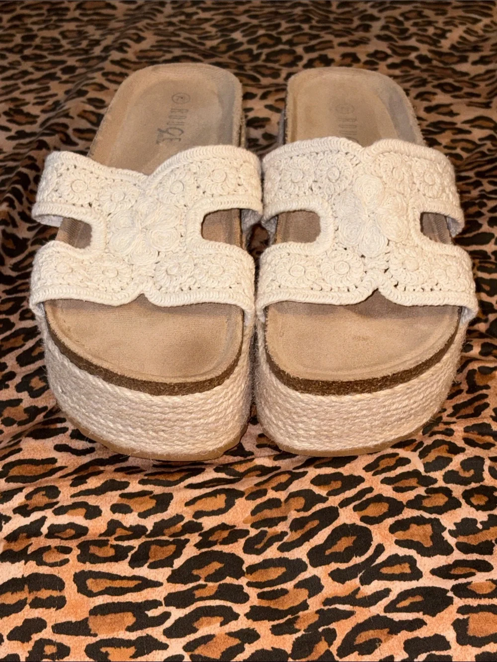 Crochet Platform Slide Sandals in Cream- Comfortable Slip-Ons